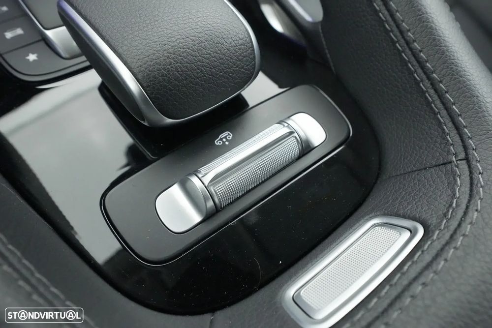 Mercedes-Benz GLE 300 d 4Matic - 31