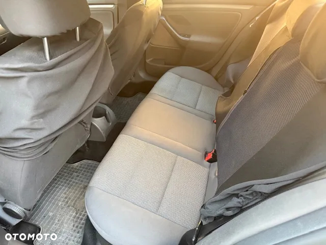 Volkswagen Jetta 1.9 TDI Comfortline - 8