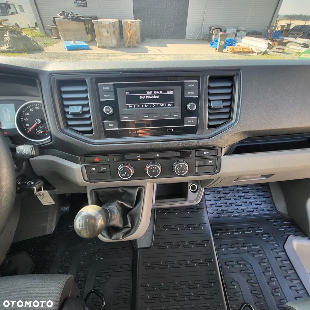 Volkswagen Crafter - 13