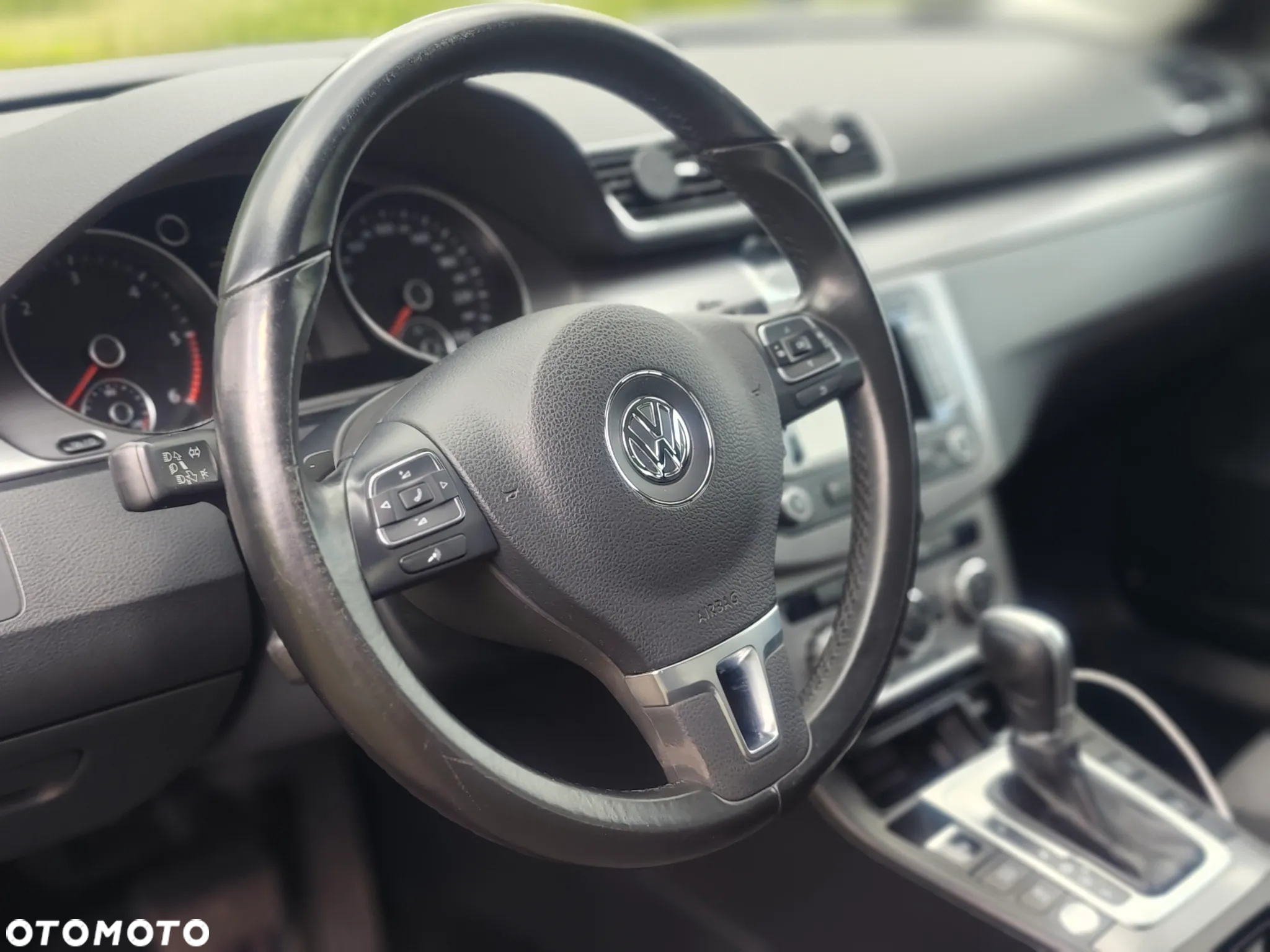 Volkswagen Passat 2.0 TDI Comfortline DSG - 16