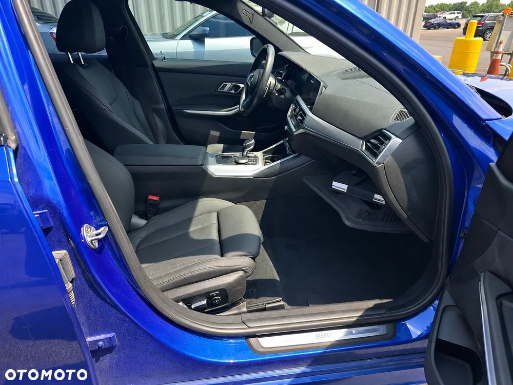 BMW Seria 3 330i xDrive M Sport - 7