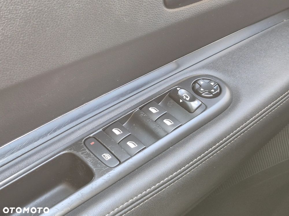 Peugeot 3008 - 11