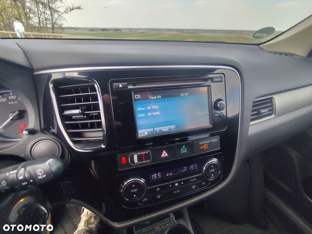 Mitsubishi Outlander 2.0 2WD - 22