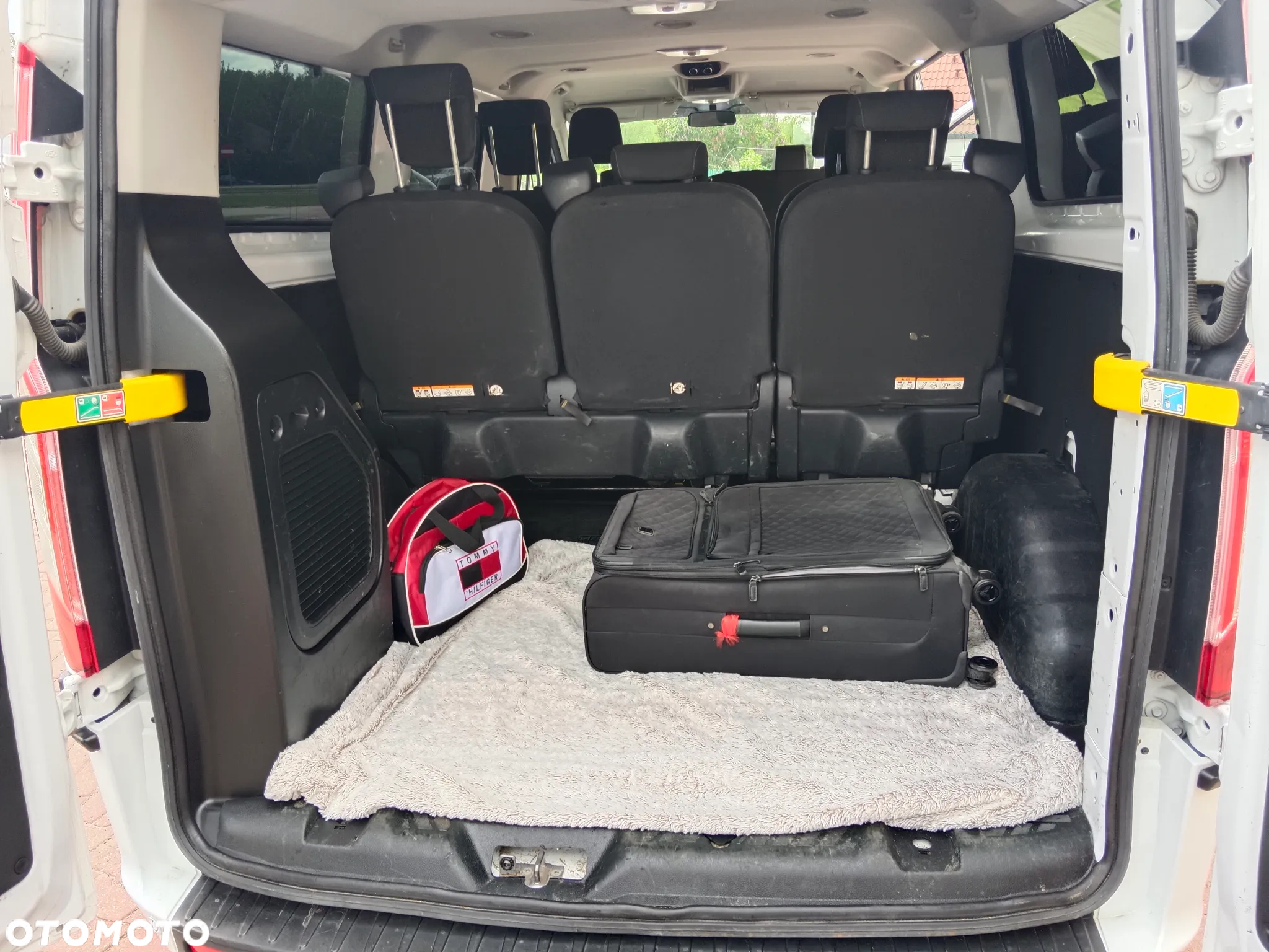 Ford Transit Custom Kombi 320 L1H1 Trend - 11