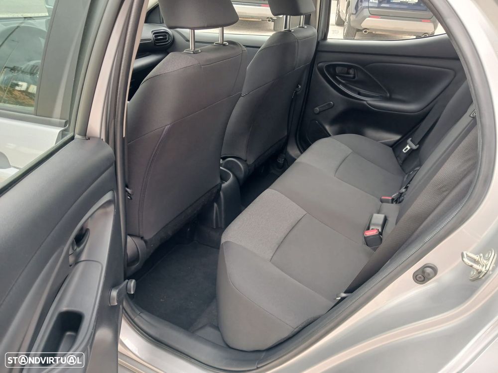 Toyota Yaris - 16