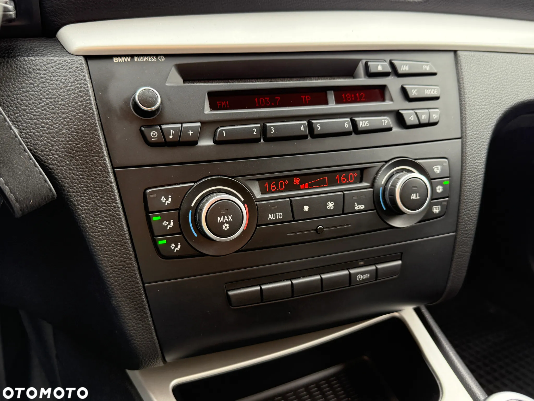 BMW Seria 1 116i - 12
