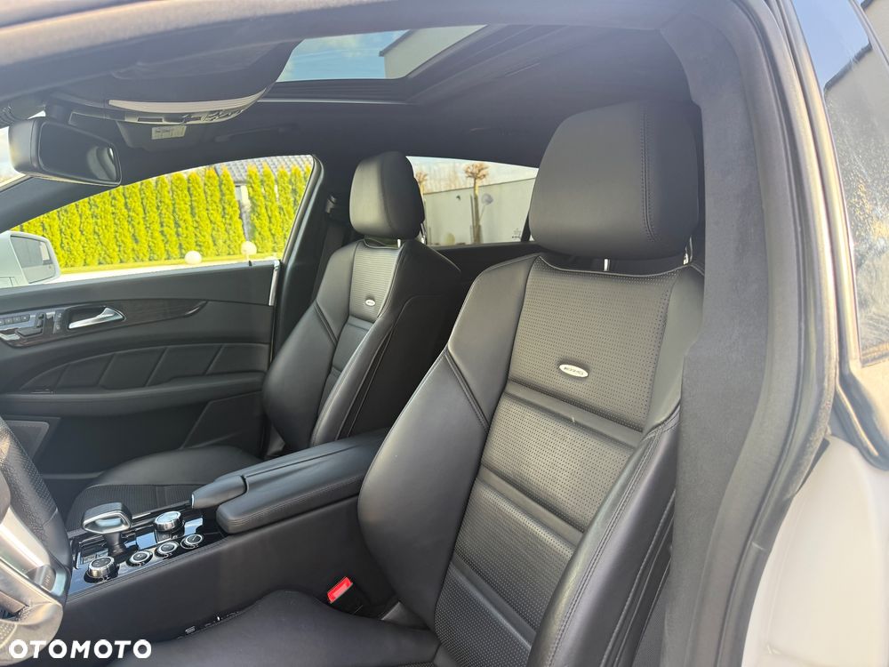Mercedes-Benz CLS 63 AMG AMG SPEEDSHIFT MCT - 25
