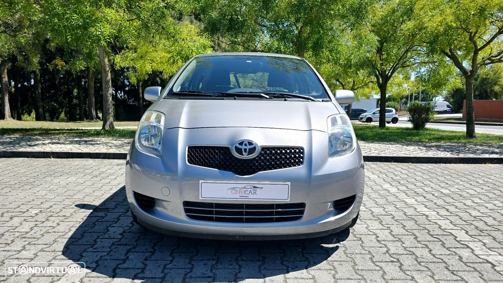 Toyota Yaris 1.0 VVT-i AC Manual - 8
