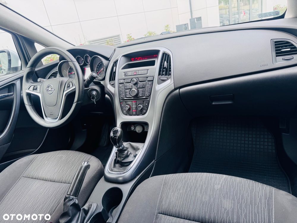 Opel Astra IV 1.4 T Business S&S - 17