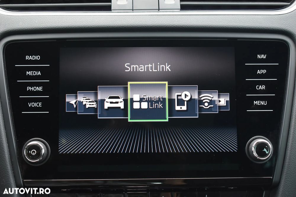 Skoda Octavia 2.0 TDI AMBITION DSG - 19