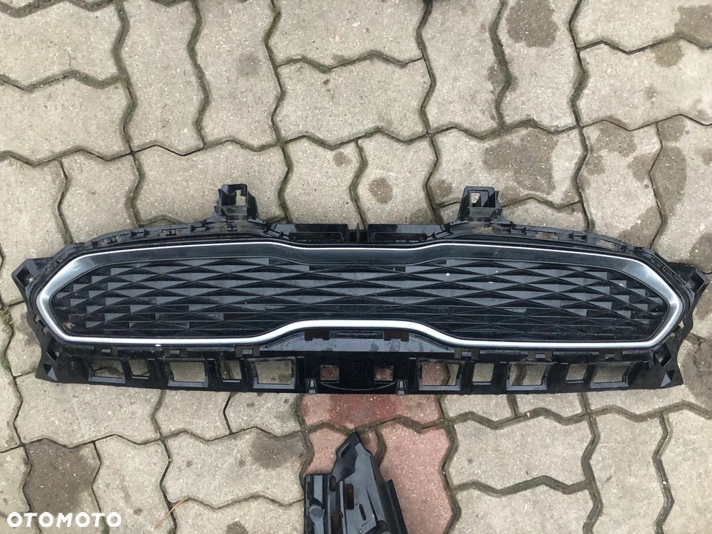 KIA CEED II ATRAPA GRILL 86351-CR000 - 1