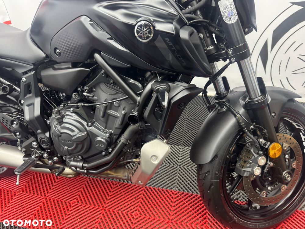 Yamaha MT - 33