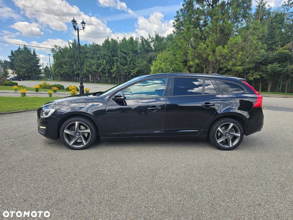 Volvo V60 D4 AWD Geartronic Momentum - 7