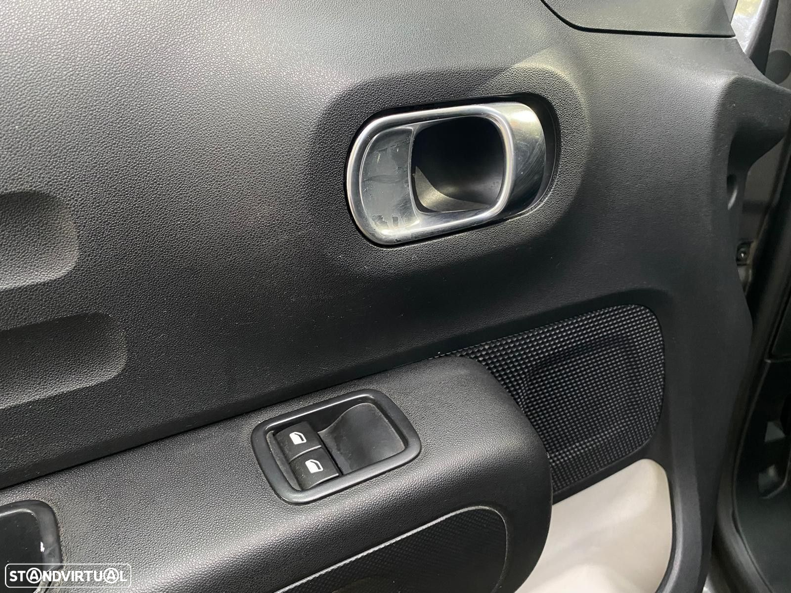 Citroën C3 1.2 PureTech Feel - 26