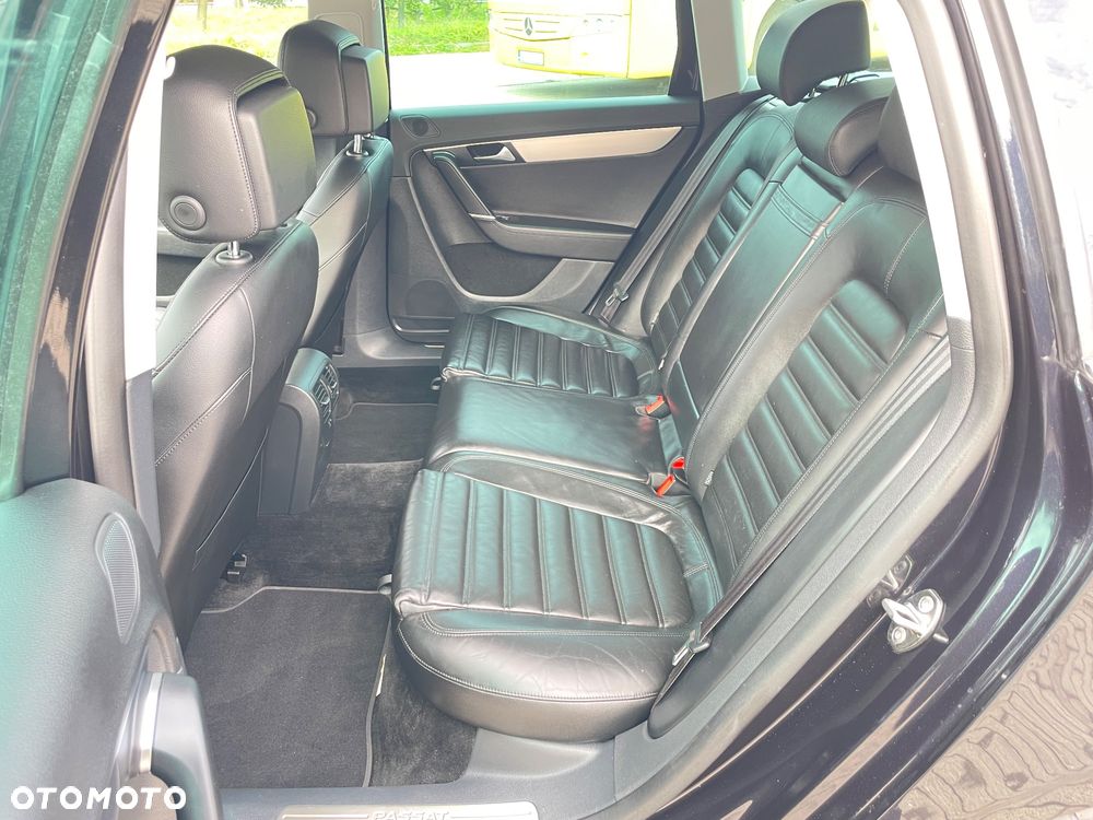 Volkswagen Passat - 19