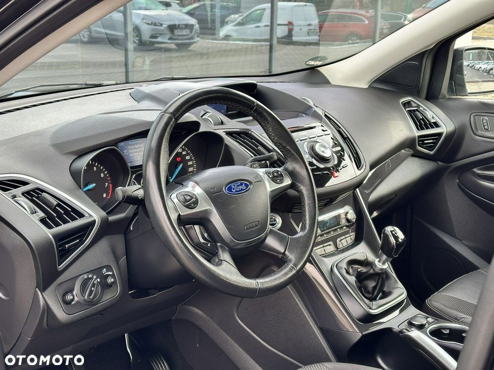 Ford Kuga 1.6 EcoBoost 2x4 Titanium - 12