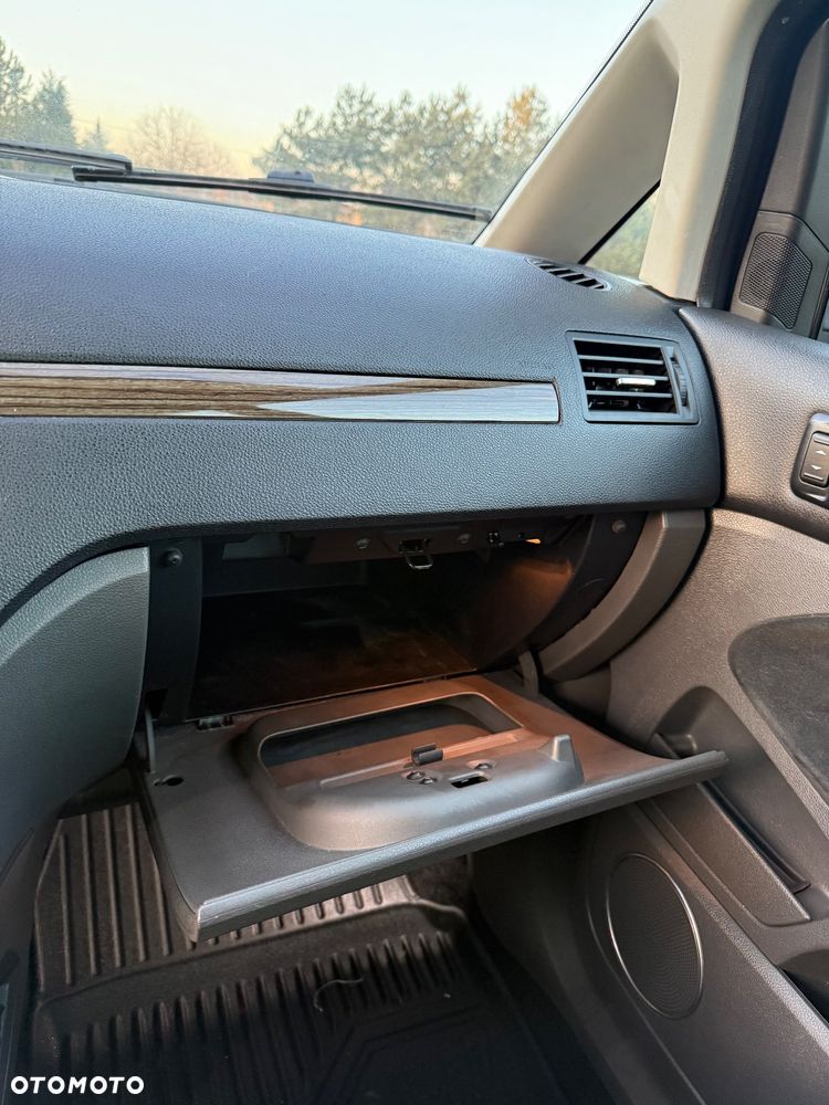 Ford C-MAX 1.6 TDCi Ghia - 17