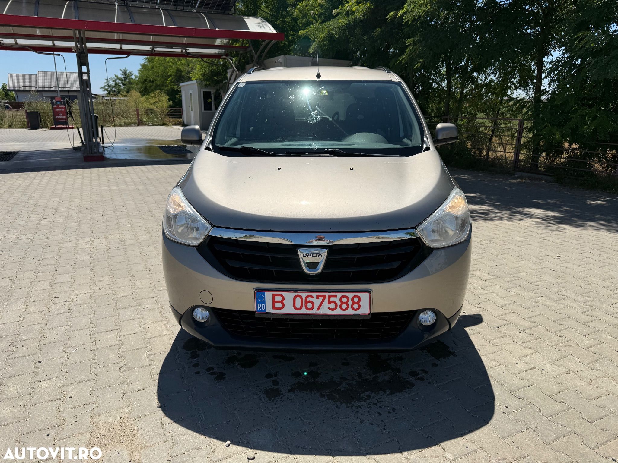 Dacia Lodgy 1.5 dCi 90 CP Laureate - 1