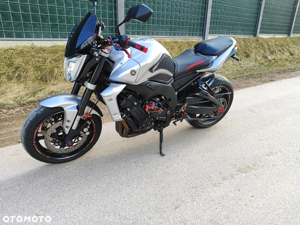 Yamaha FZ - 10