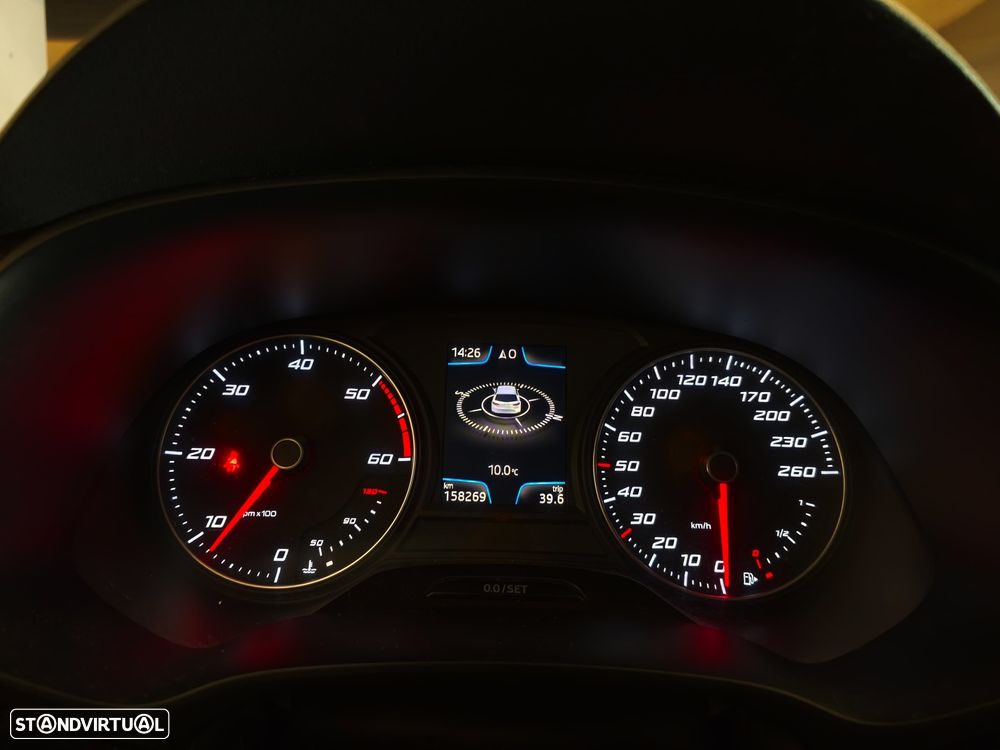 SEAT Leon 1.6 TDI DPF Ecomotive Sport - 9