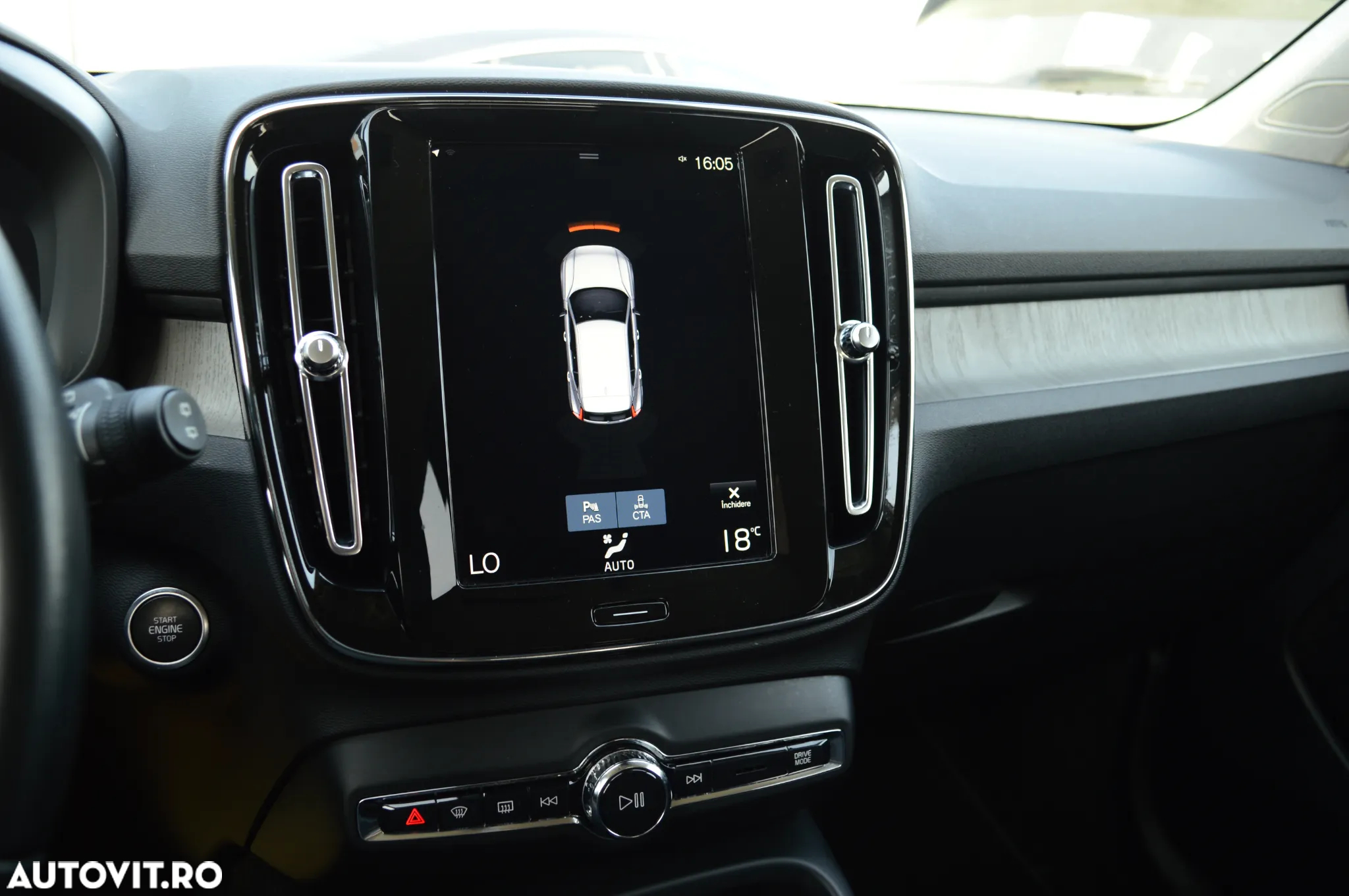 Volvo XC 40 Recharge T5 Twin Engine AT7 Inscription Expression - 38