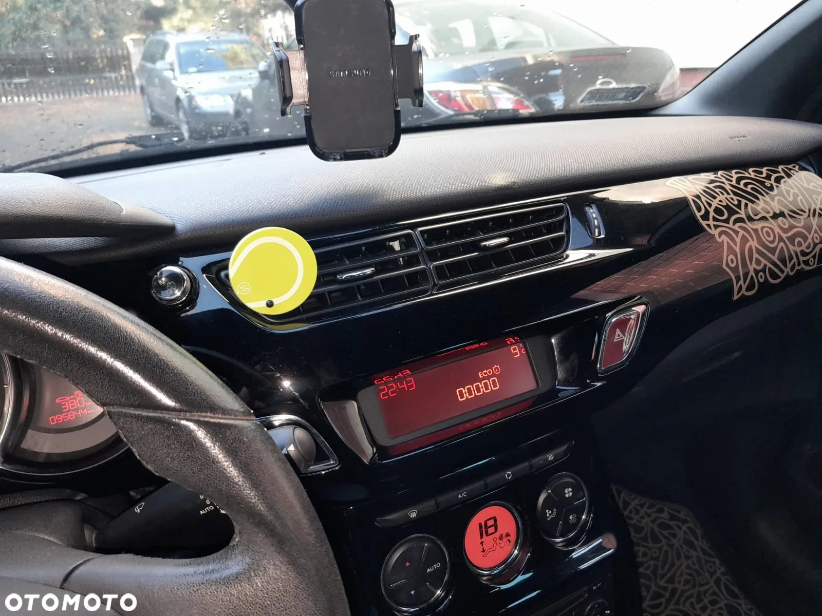 Citroën DS3 1.6 e-HDi SoChic - 15