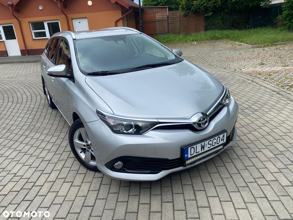 Toyota Auris - 3