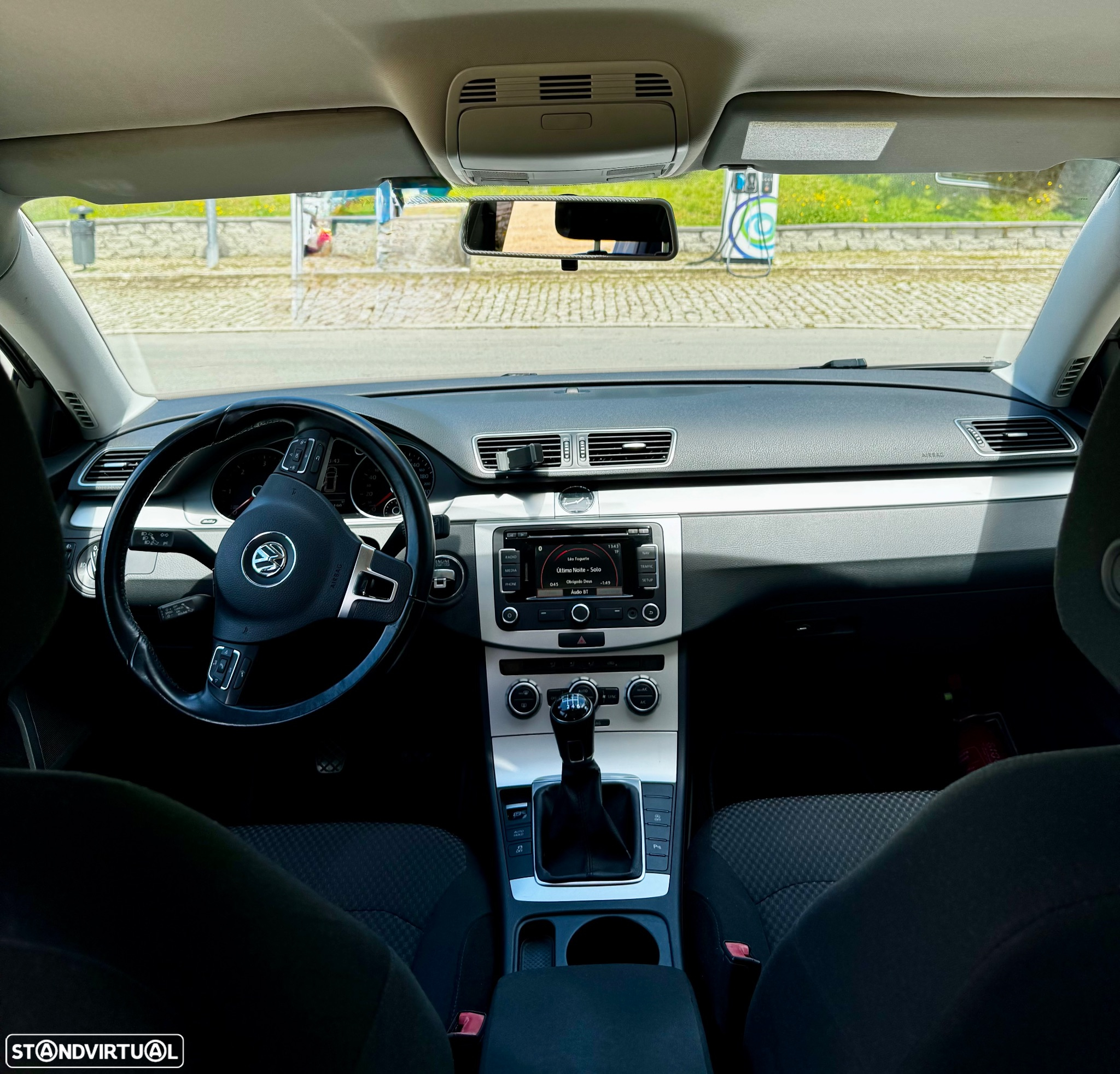 VW Passat Variant 1.6 TDI BlueMotion - 12