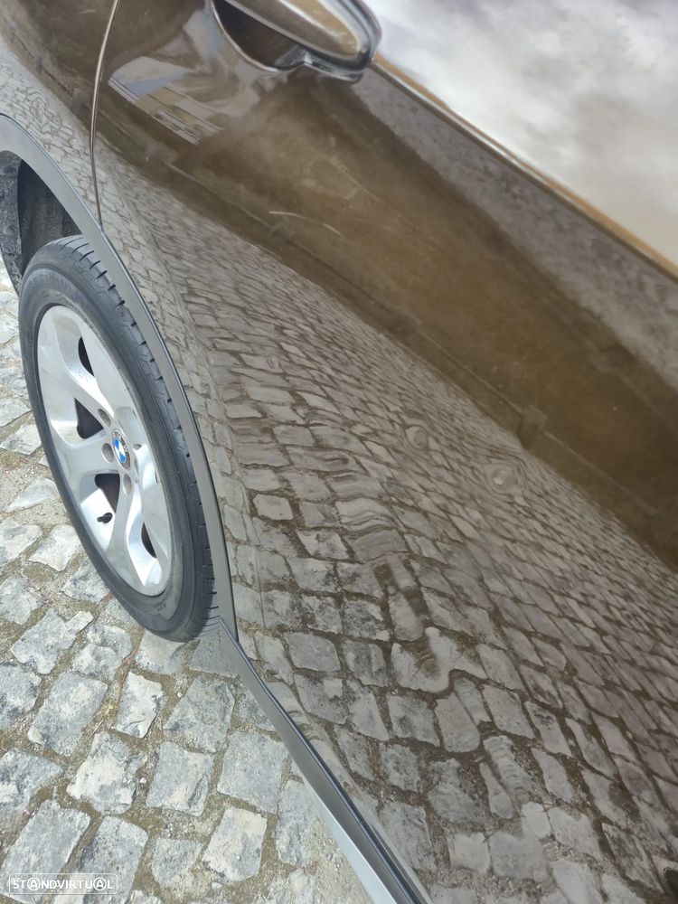 BMW X1 20 d sDrive EfficientDynamics - 4
