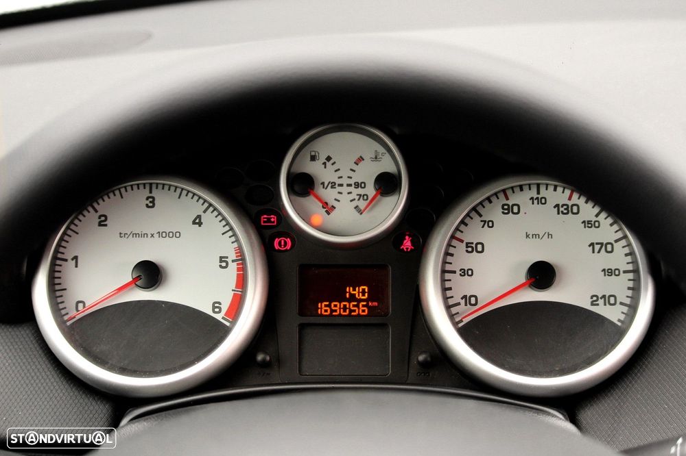 Peugeot 207 1.4 HDi Premium - 20