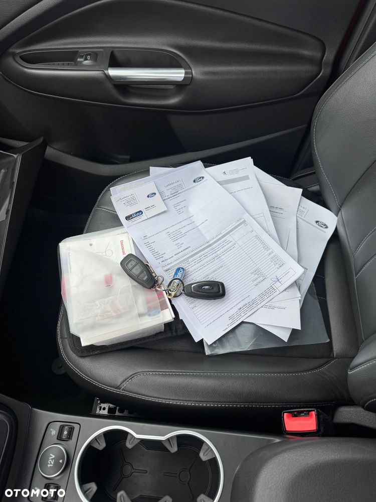 Ford Kuga 2.0 TDCi 4WD Titanium Plus - 37