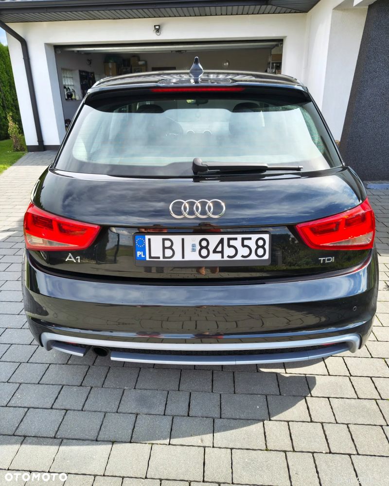 Audi A1 Sportback 1.6 TDI S line edition - 4