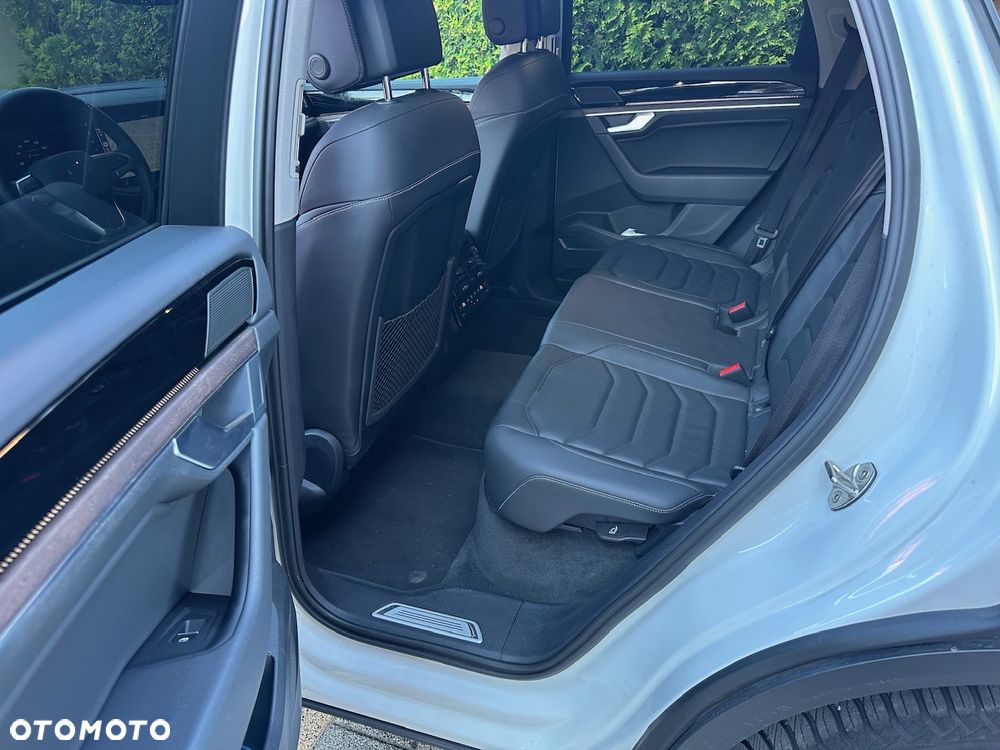 Volkswagen Touareg 3.0 V6 TDI 4Motion Elegance - 19
