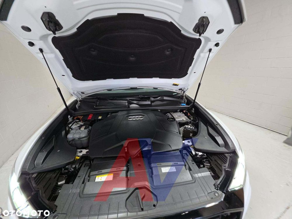 Audi Q8 - 13