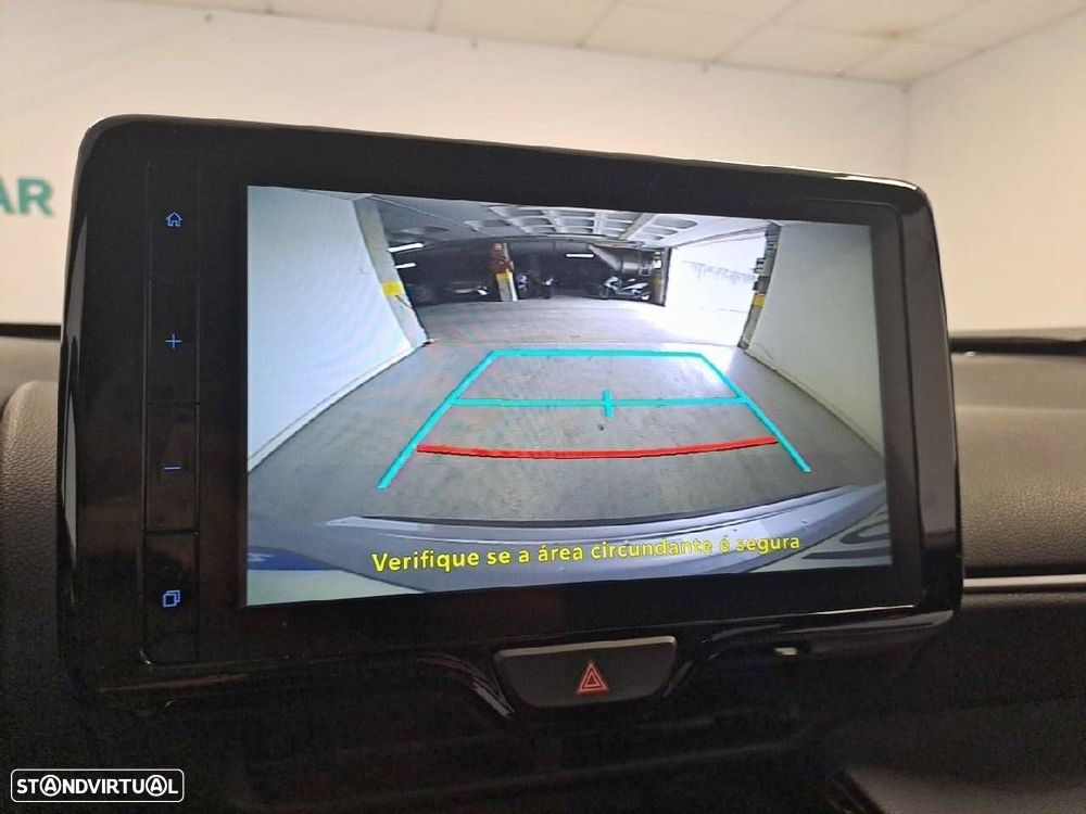 Toyota Yaris Cross 1.5 HDF Comfort - 25