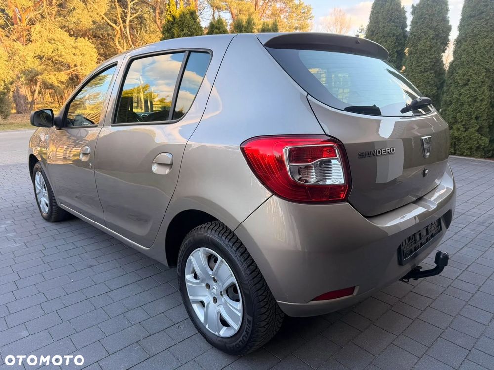 Dacia Sandero 1.2 16V Laureate - 5