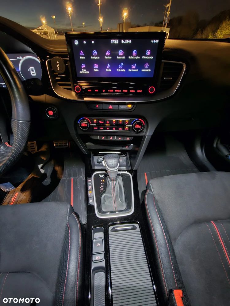 Kia ProCeed 1.6 T-GDI GT DCT - 22