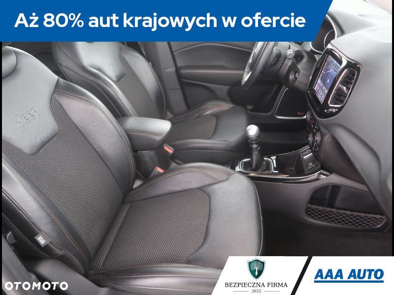 Jeep Compass - 10