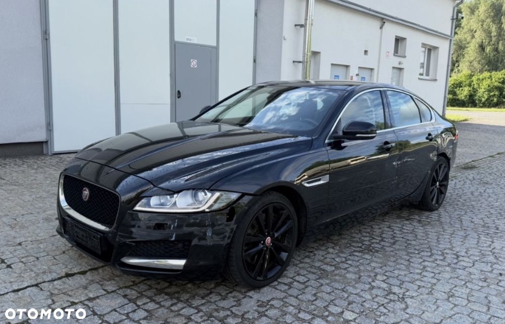 Jaguar XF - 1