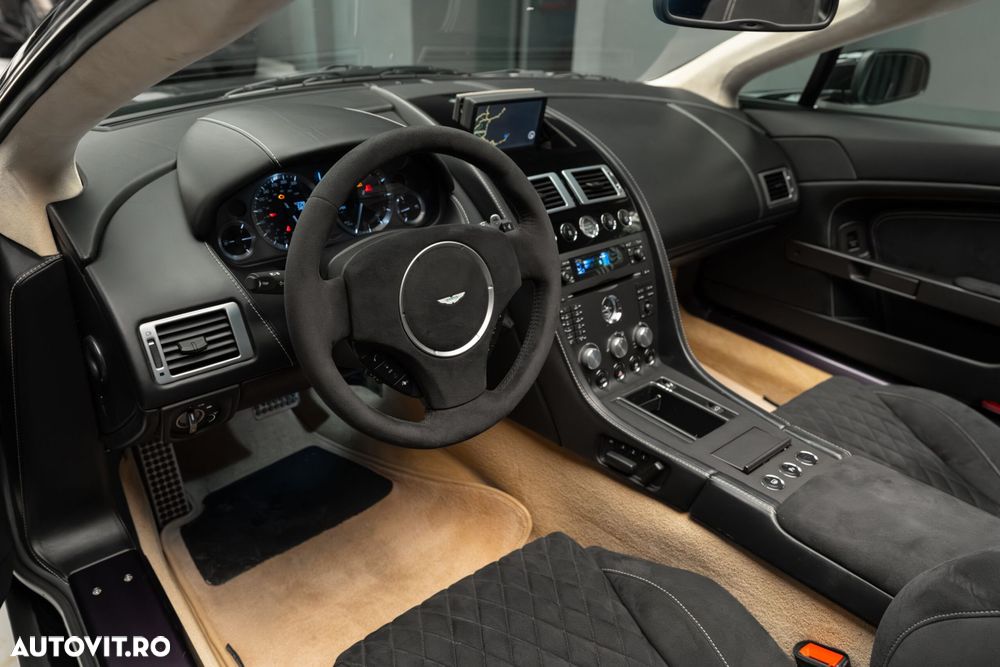 Aston Martin V8 Vantage - 20