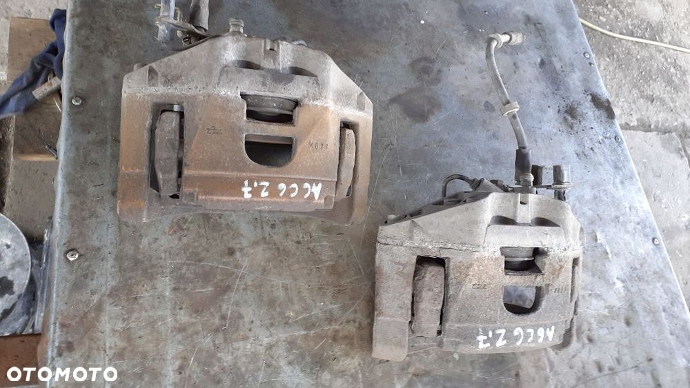 Zaciski hamulcowe Audi A6 C6 2.7 3.0