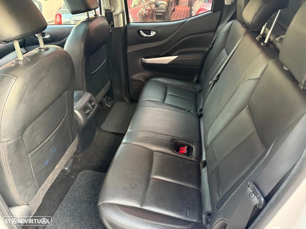 Nissan Navara 2.3 dCi CD 4WD Tekna AT - 7