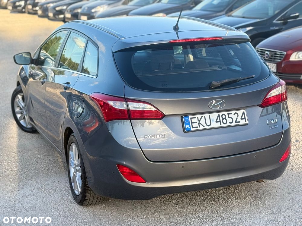 Hyundai i30 i30cw 1.4 CRDi Trend - 12