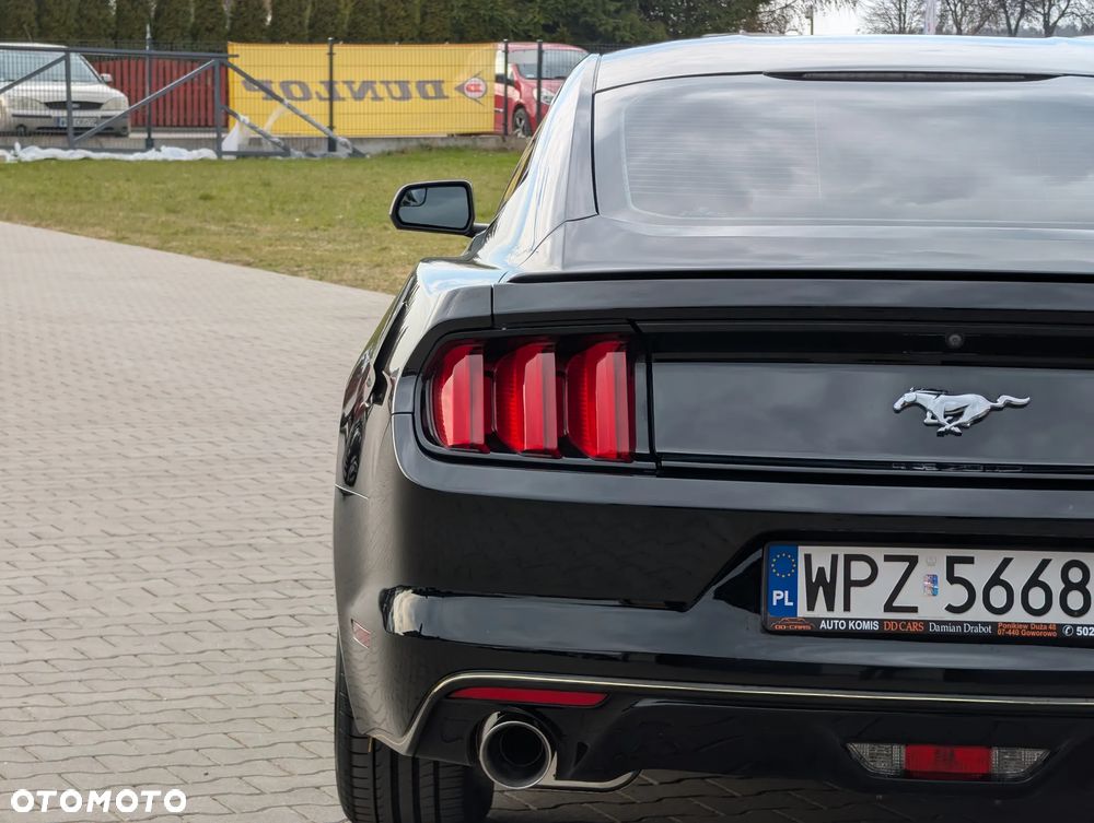 Ford Mustang - 13