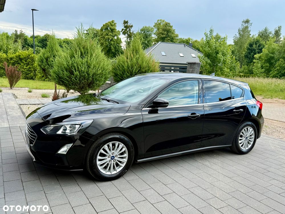Ford Focus 1.5 EcoBlue Start-Stopp-System TITANIUM DESIGN - 32