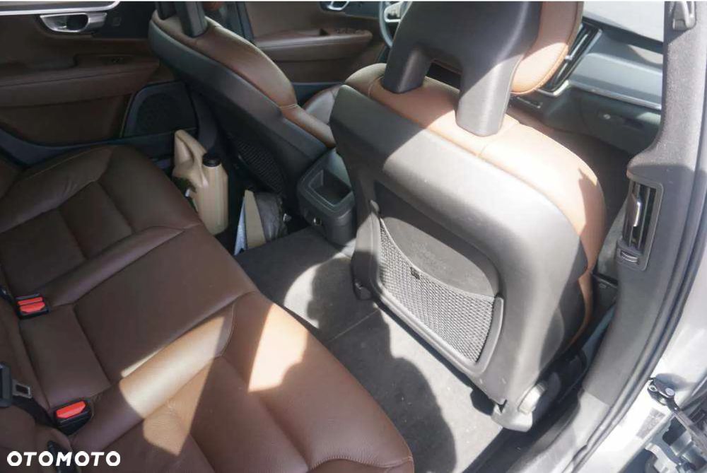 Volvo V90 D4 Momentum - 9