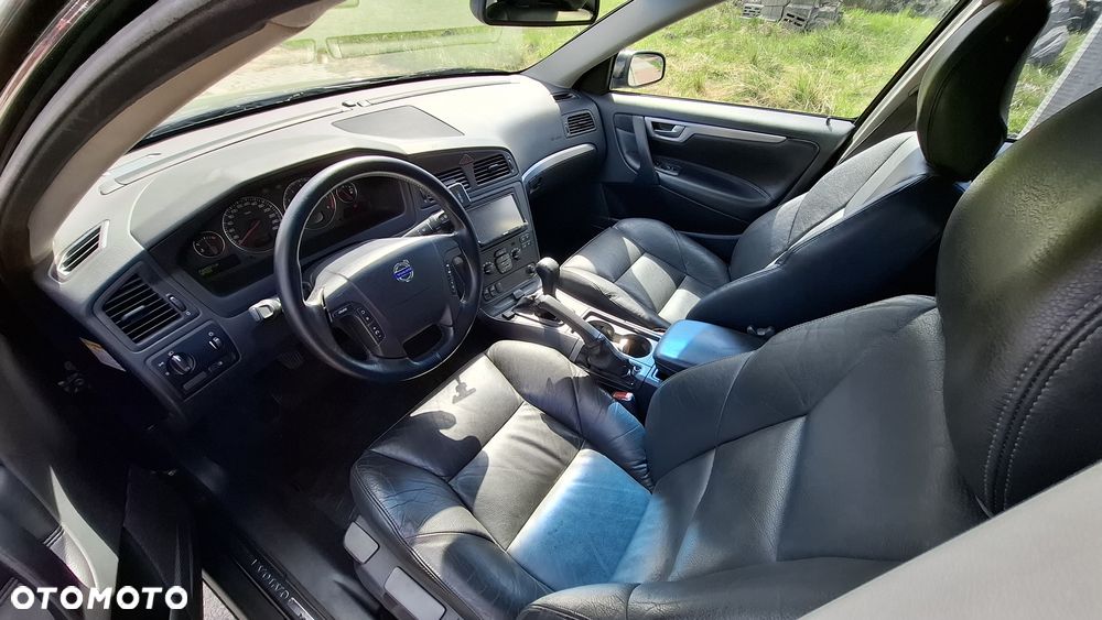Volvo V70 2.4 - 10
