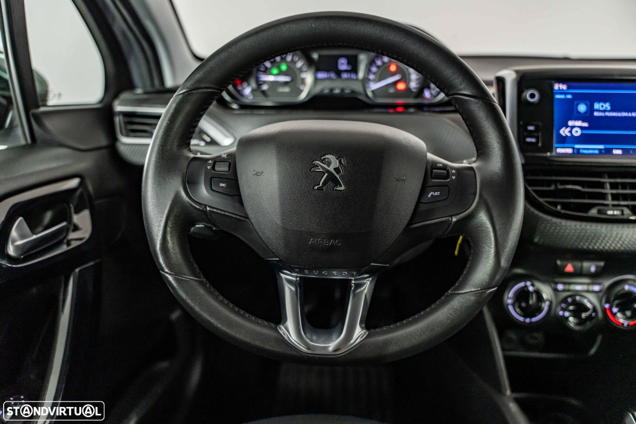 Peugeot 208 1.2 PureTech Signature - 26