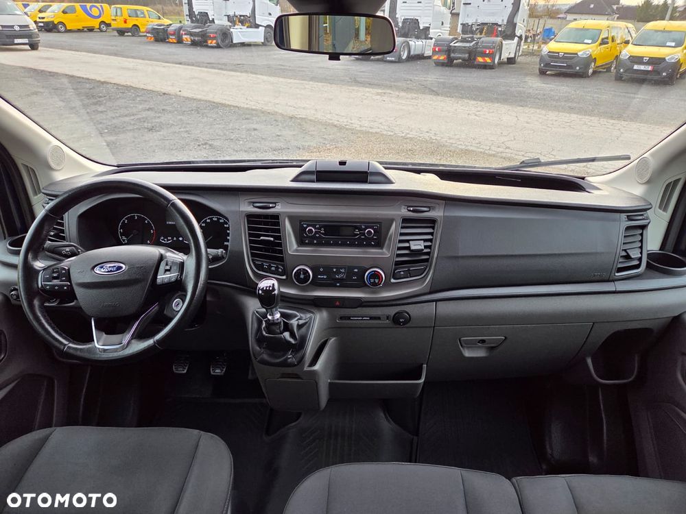 Ford Transit - 12