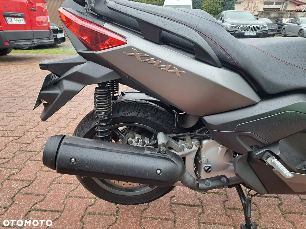 Yamaha X-max - 19